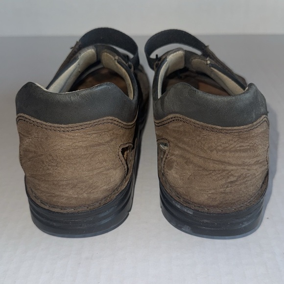 Finn Comfort Brown And Black Samara Sandals - Picture 10 of 15